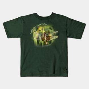 Female Widow Skimmer Dragonfly Earth Day Kids T-Shirt